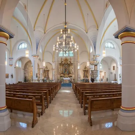 Gasthof-pension Hunaustuben 3*